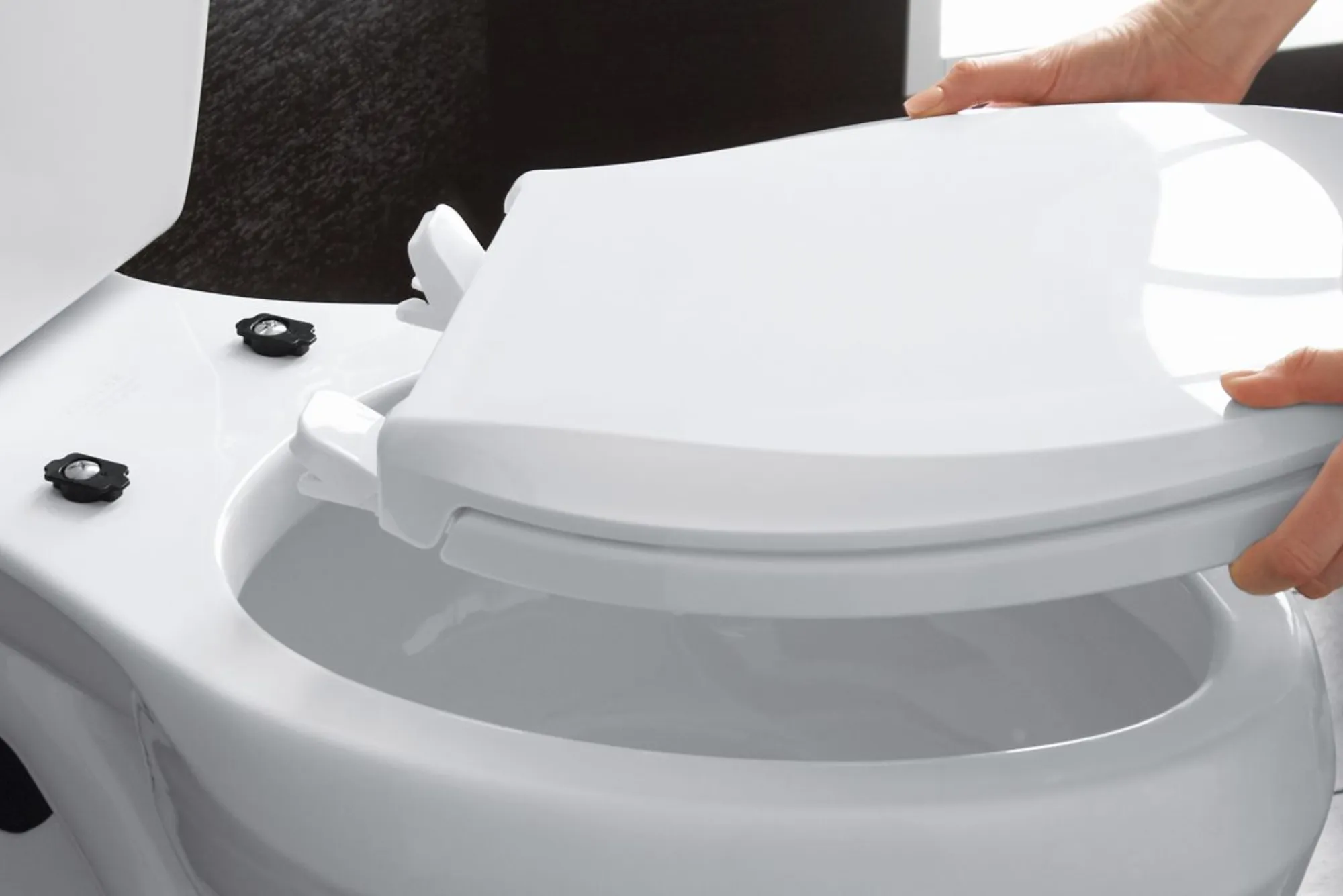 Discover the Convenience of a Soft Close Toilet Seat