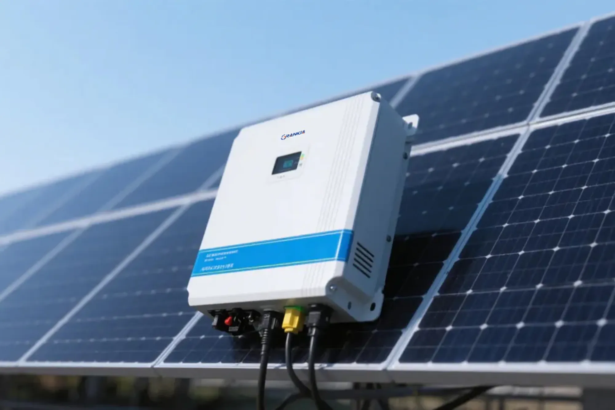 How Solar Inverters Impact the Stability of Grid-Tied and Off-Grid Systems