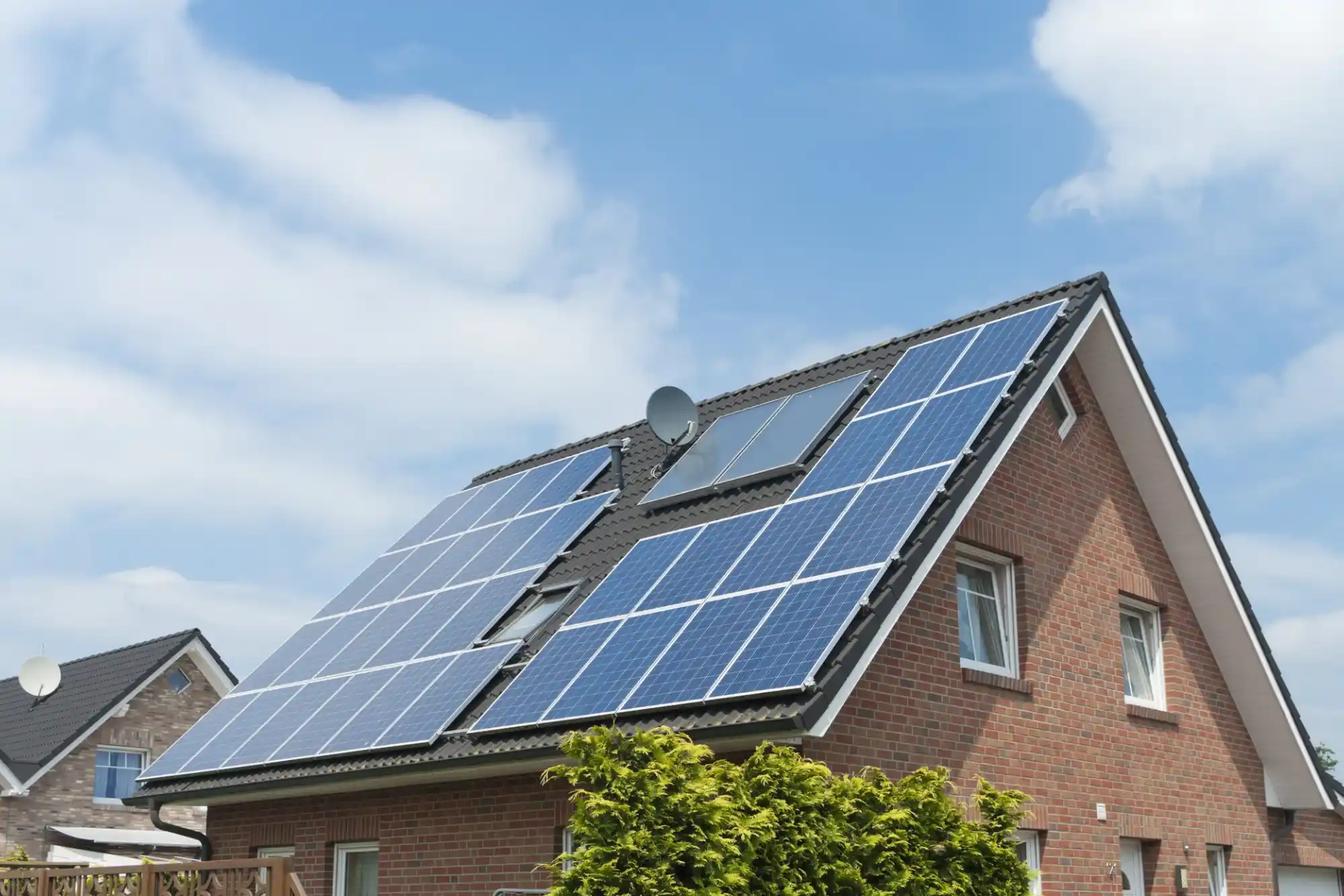 The Impact of Solar Inverters on the Performance and Longevity of Your Solar System