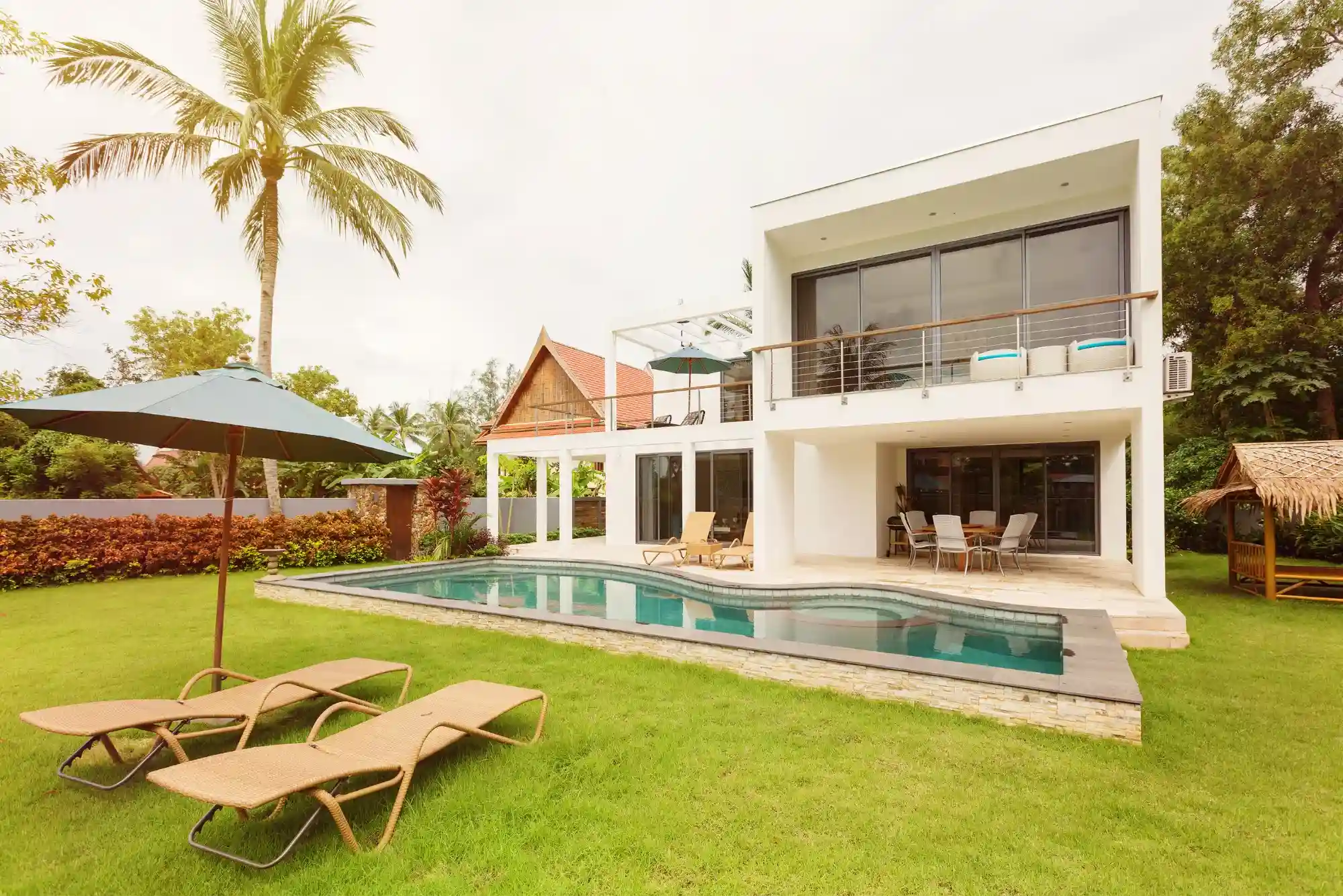 New vs. Resale Property on Palm Jumeirah Best Investment