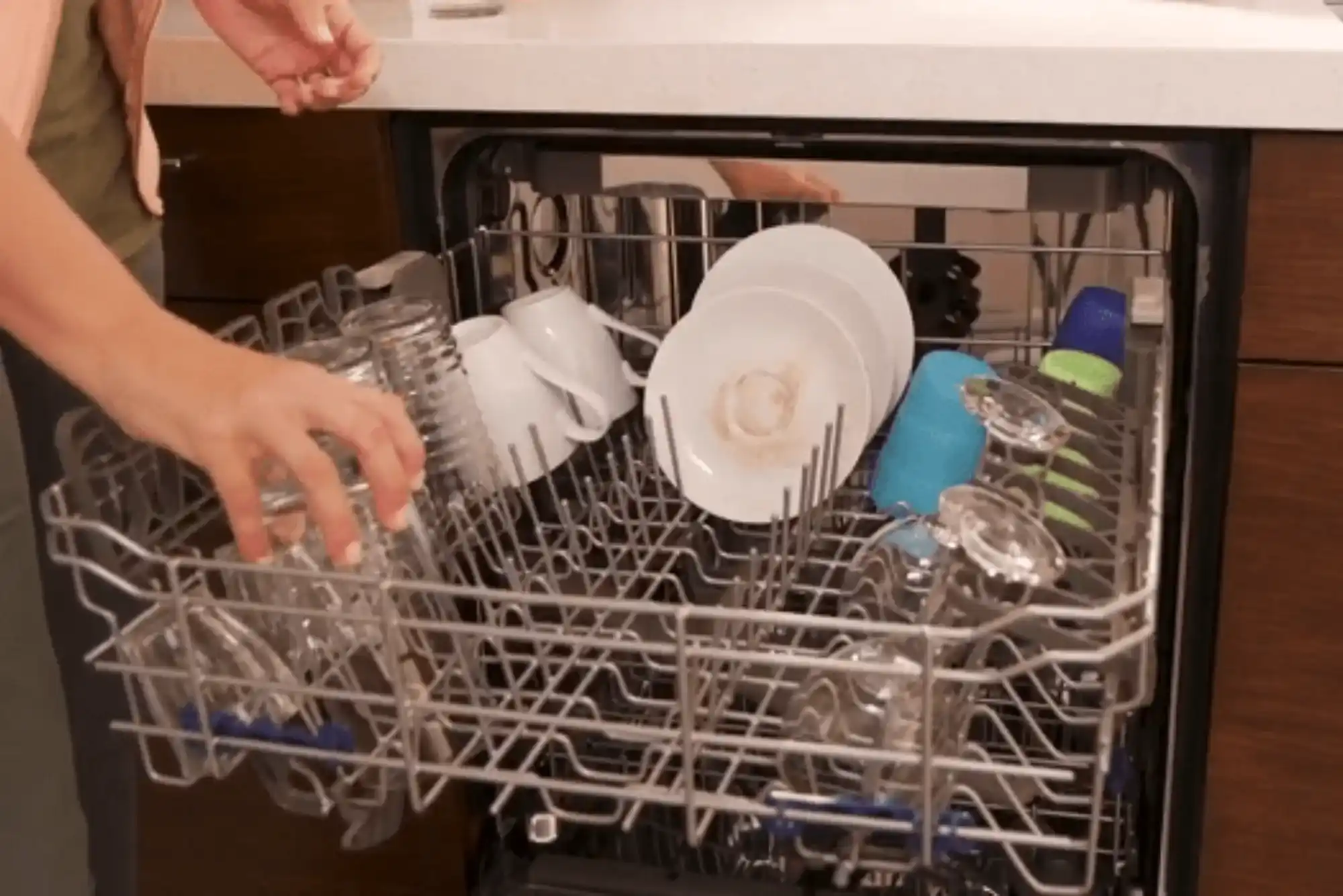 Why Dishwasher Doesn’t Dry Dishes Properly