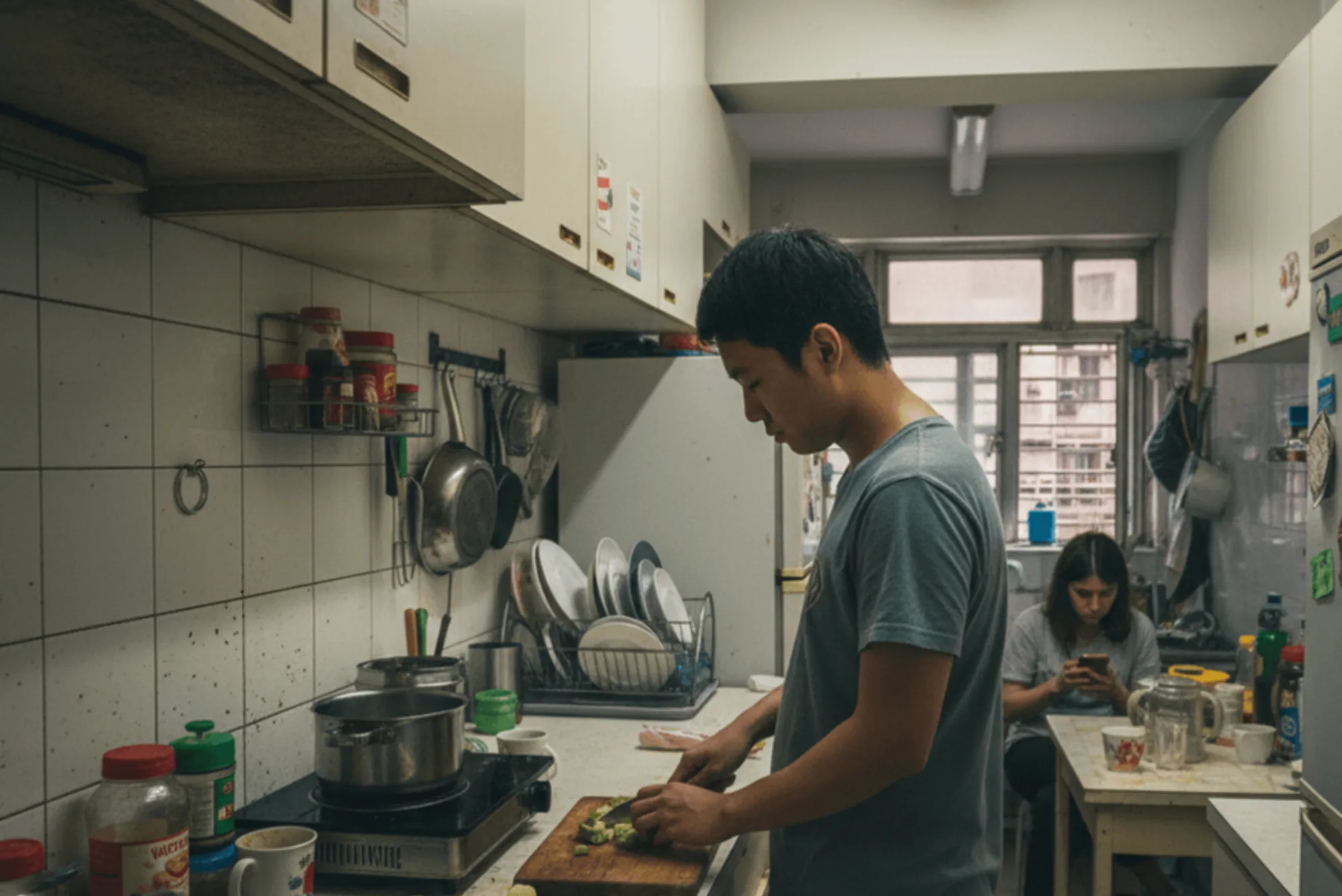 A Day in the Life of an Expat Living in a Bed Space