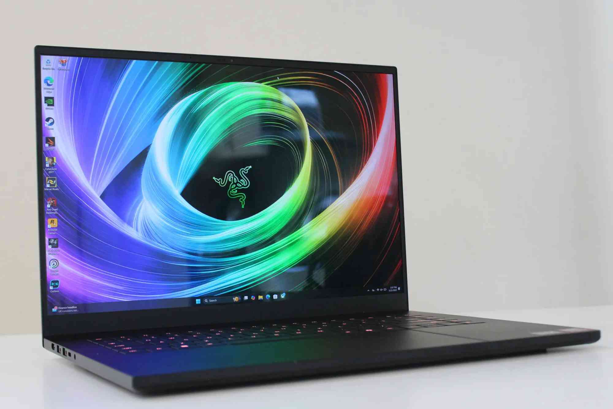 Why Choosing the Right Laptop Matters More Than You Think A Guide for UAE Professionals